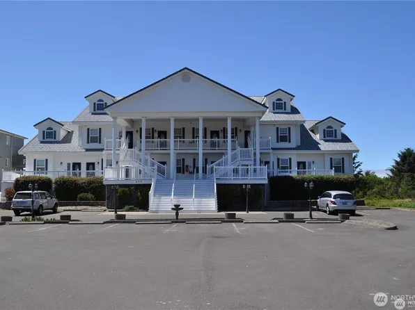 855 Ocean Shores Boulevard NW #105, Ocean Shores, WA 98569