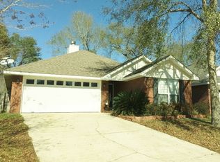 8250 Magnolia Village Dr N, Mobile, AL 36695