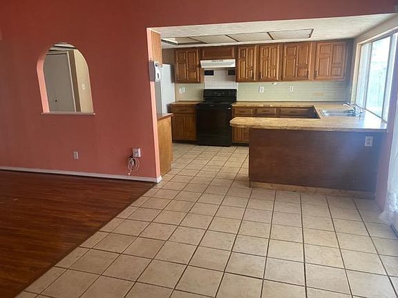 3rd image of 4041 Horizon Pl