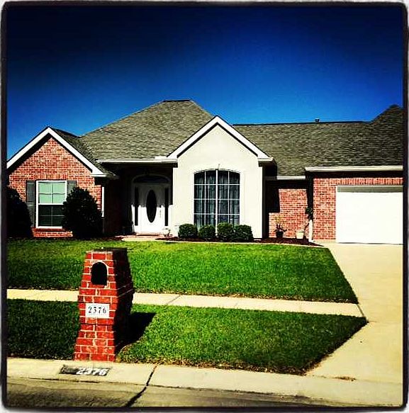 1st image of 2376 Country Club Dr