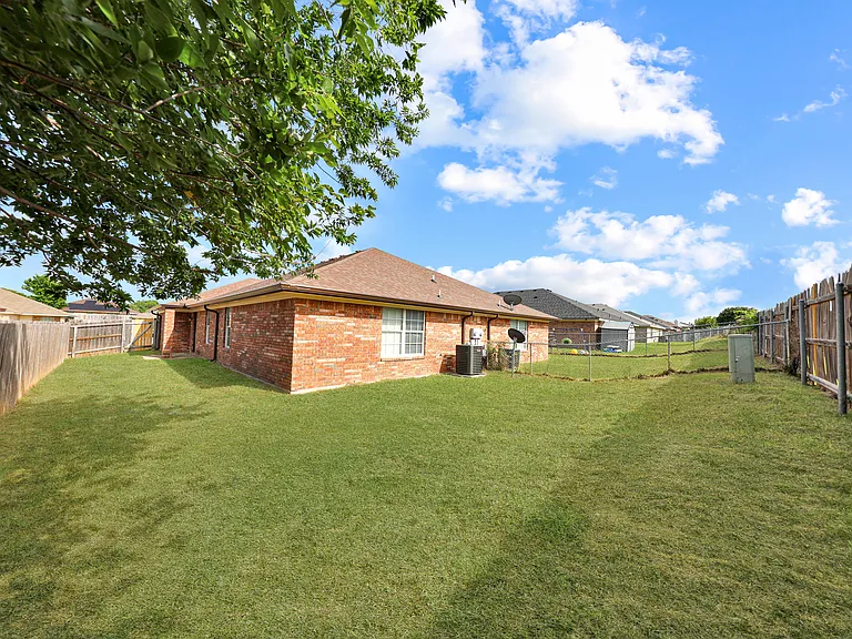 4303 Alleeta Dr, Killeen — Photo 20