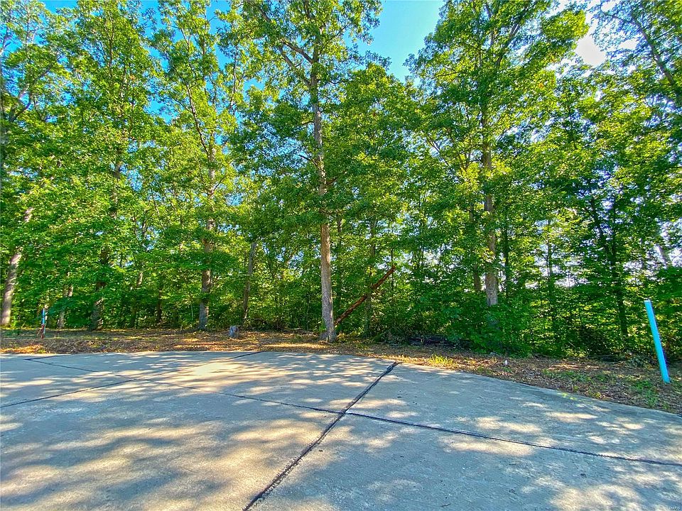 1st image of 335 Shumard Oak Dr