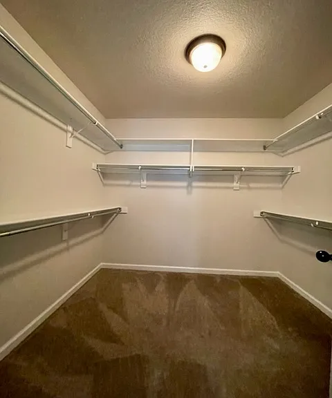 1053 Tarah Knolls Cir — Photo 15