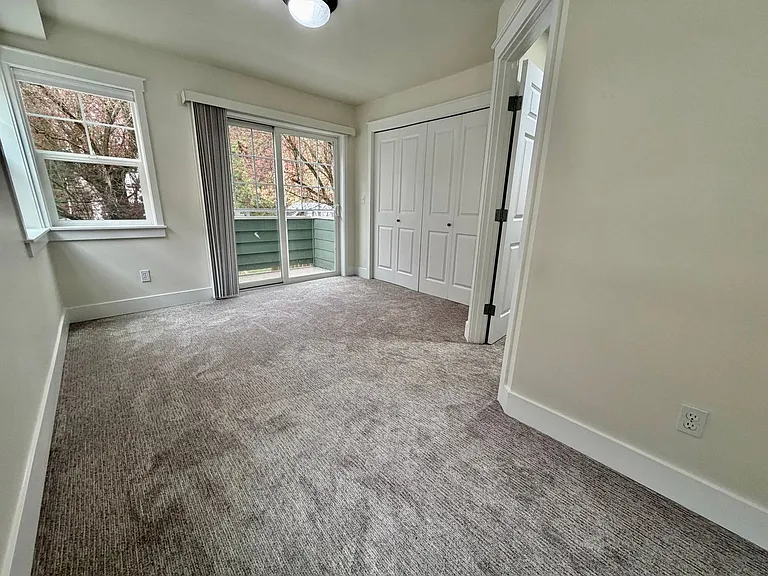 134A 25th Ave E — Photo 11