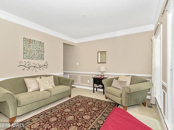 4th image of 214 Greenwich Dr