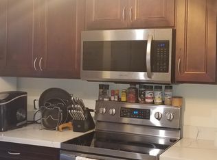 1063 Lower Main St APT 210, Wailuku, HI 96793