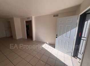 1005 Dickerson Dr SE UNIT 2, Albuquerque, NM 87106