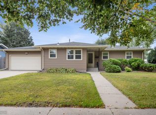 903 22nd Ave S, Moorhead, MN 56560