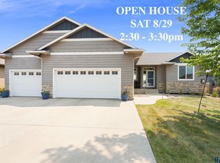 3604 S Home Plate Ave, Sioux Falls, SD 57110