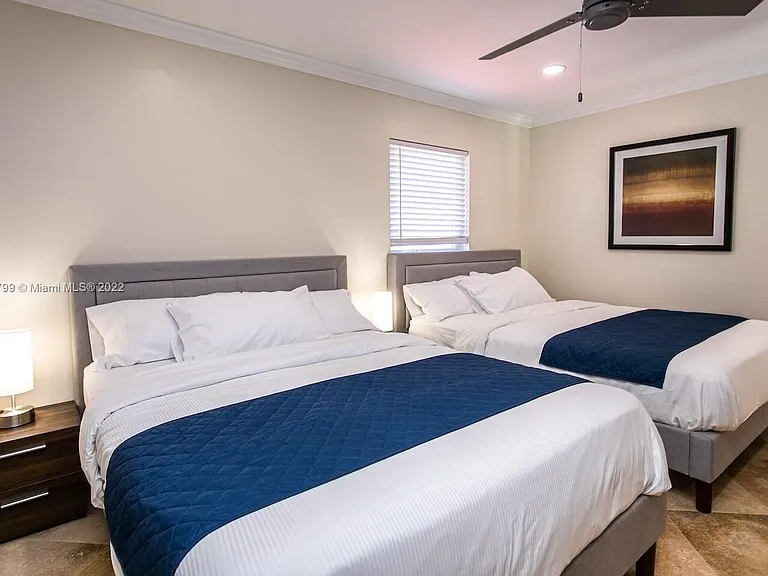 1022 Adams St — Photo 31