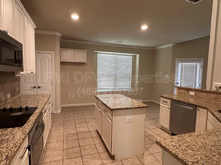 16612 Stillhouse Hollow Ct — Photo 6