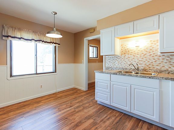 4th image of 4025 W 176th St