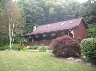 374 Old Hanging Rock Rd, Newland, NC 28657