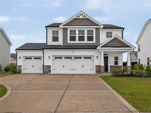 162 Verdmont Dr, Raeford, NC 28376