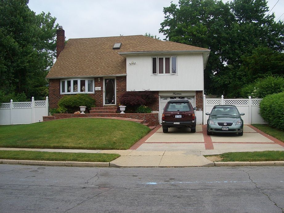 1st image of 14 Ann Rose St