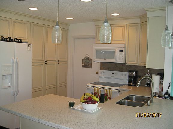 5th image of 3039 Waterway Dr