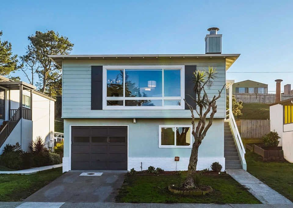 1st image of 152 Catalina Ave