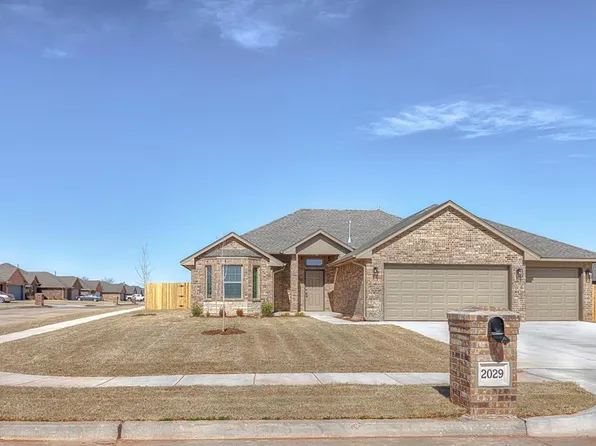 2029 W Flintlock Way, Mustang, OK 73064
