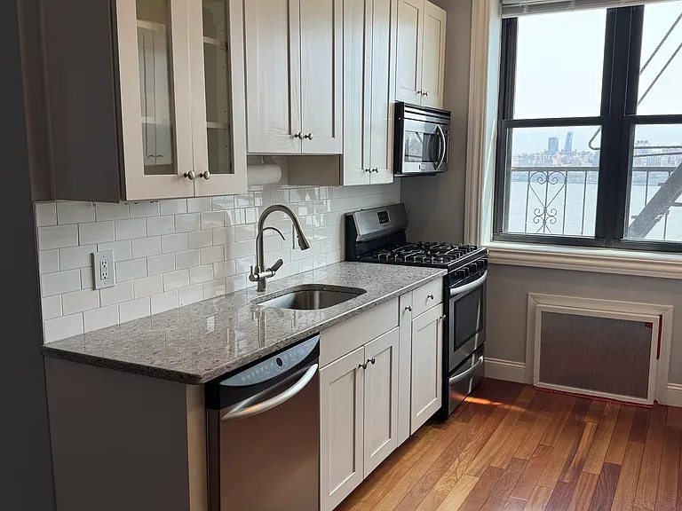 7435 Boulevard East #33 — Photo 7
