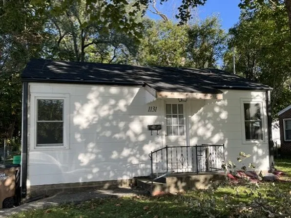 1131 69th St, Windsor Heights, IA 50324