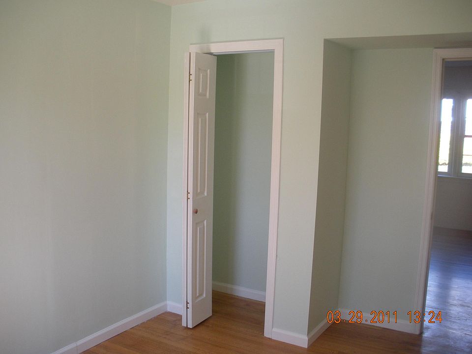 2nd image of 19 Dartmouth Ave APT 4A