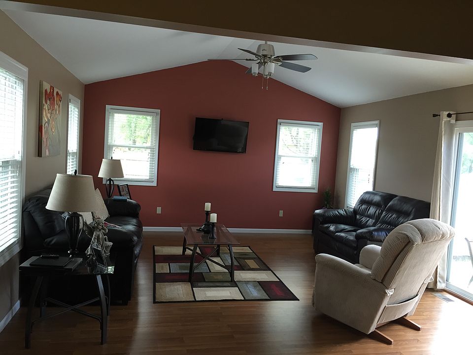 2nd image of 3053 Danny Dr