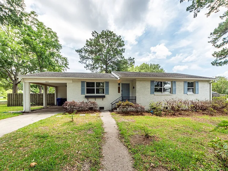343 Cessna Ave — Photo 55