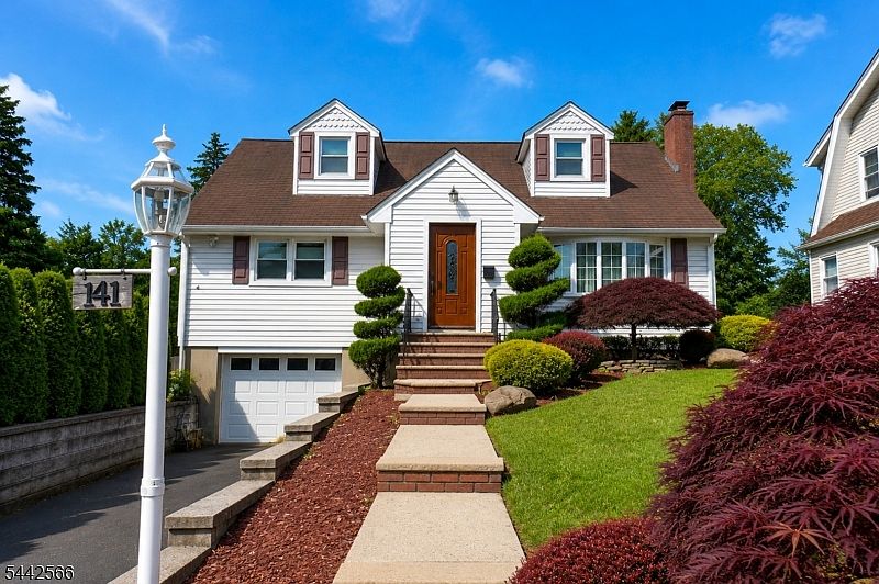 1st image of 141 Coeyman Ave