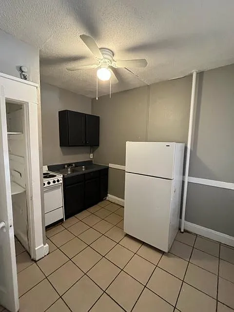 3536 Baltimore Ave — Photo 4