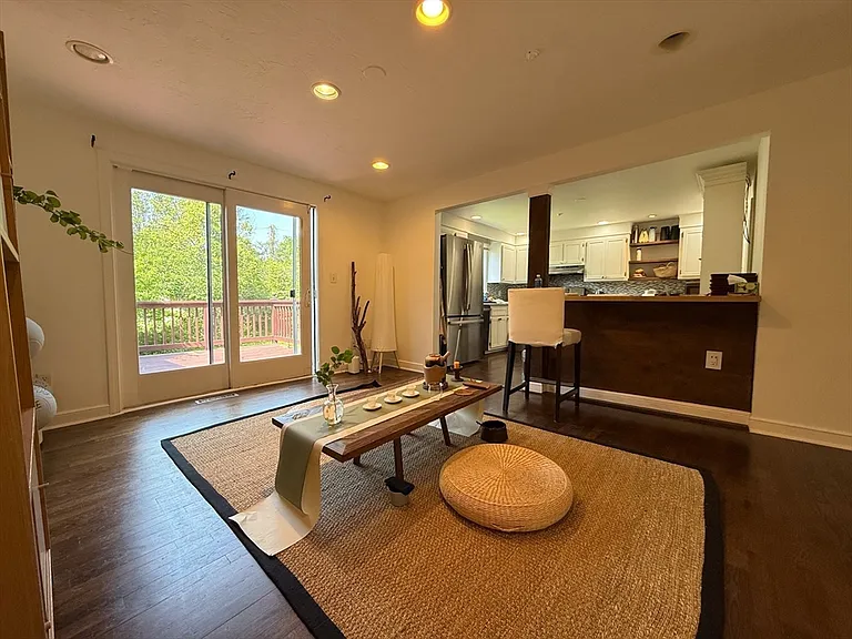 26 Hammond Pond Pkwy #0 — Photo 3