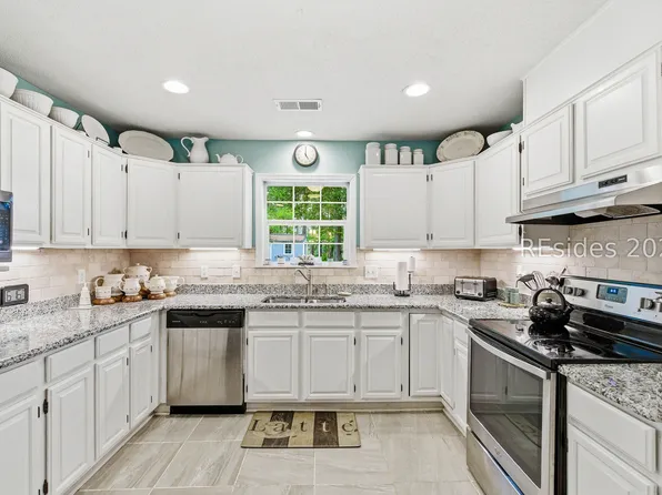 115 Purdy St, Ridgeland, SC 29936