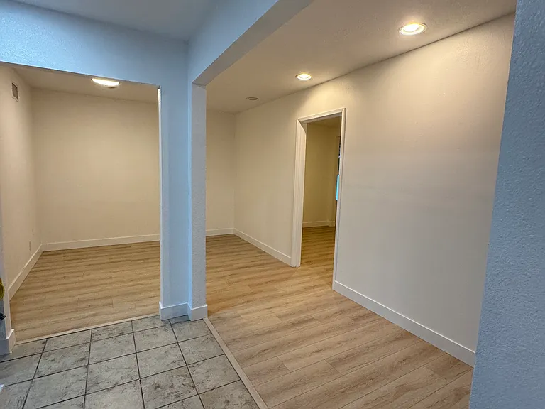 528 N Placentia Ave — Photo 14