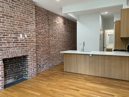 Rented by Compass | media 18