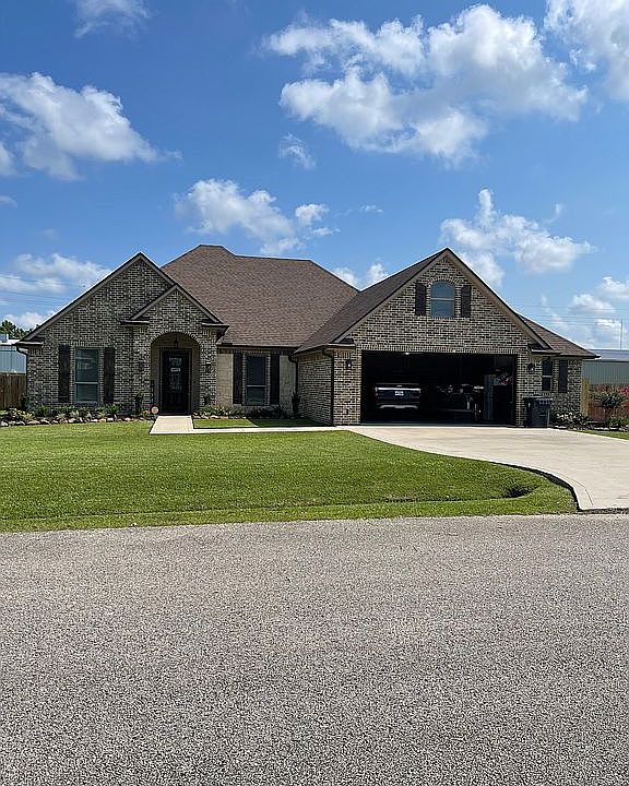 1st image of 115 Stephanie Dr