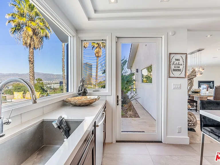 10901 Terryview Dr — Photo 17