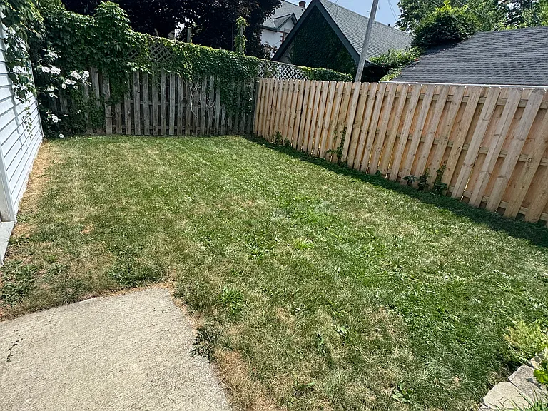 1447 Lakeland Ave — Photo 17