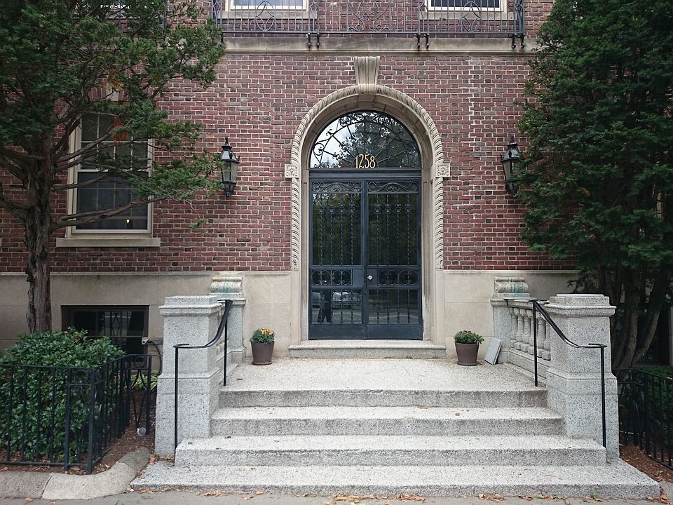 2nd image of 1258 Beacon St APT 1