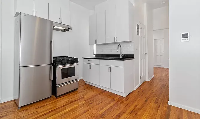 Rented by REAL New York | media 9