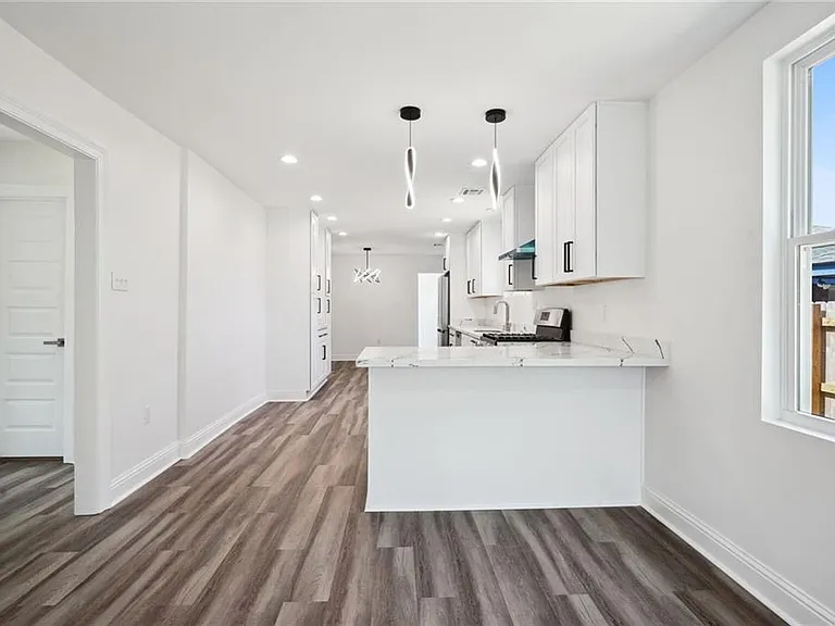 43 Labarre Pl — Photo 5