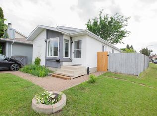3531 46th St NW, Edmonton, AB T6L 5C6