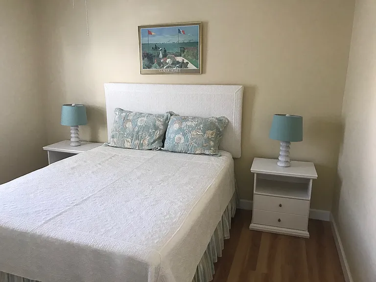 207 E Toledo Ave — Photo 20