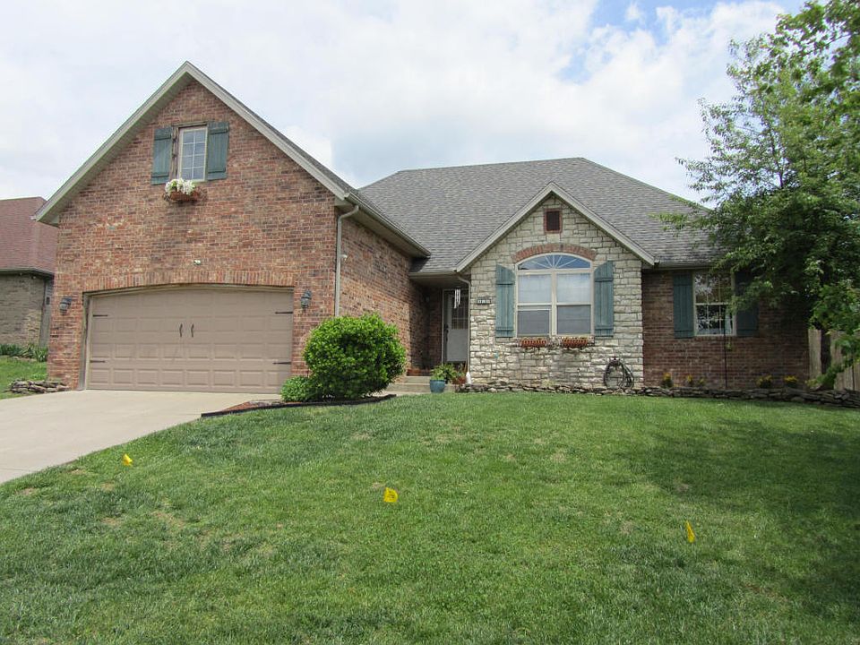 1st image of 814 S Cobble Creek Blvd