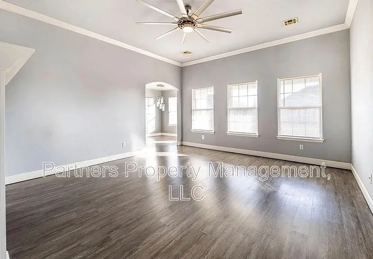 561 Red Bud St — Photo 17