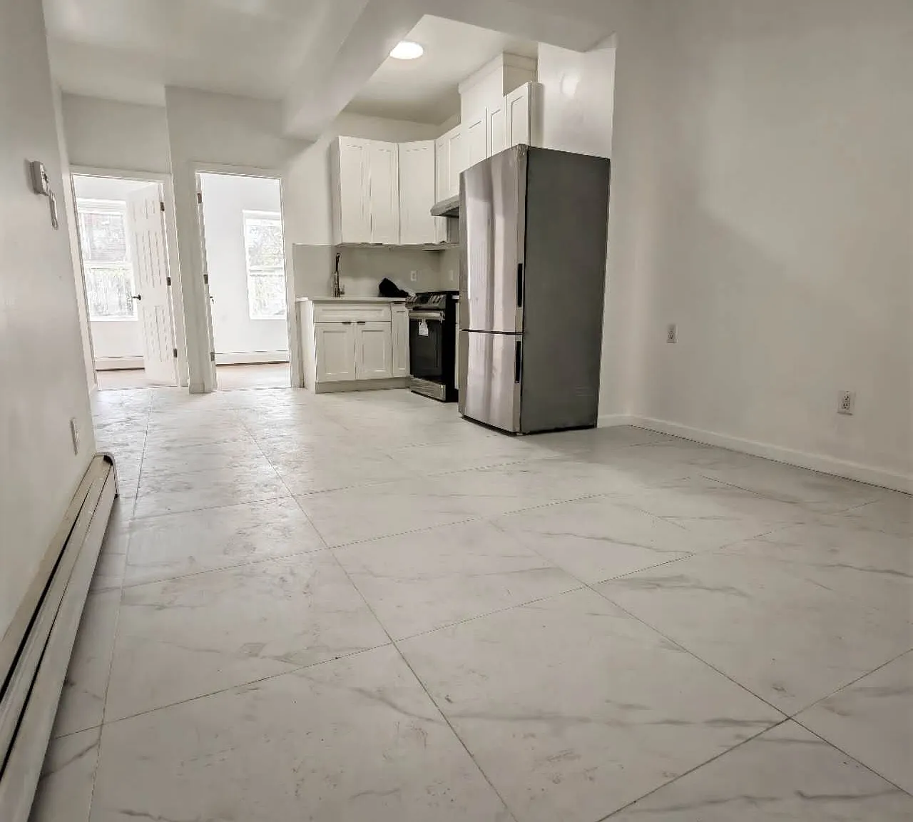 3 bed, 1.5 bath, 1000 sqft, $3,100 — Photo 3