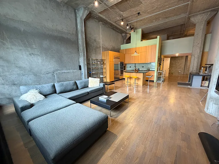 601 4th St #128 — Photo 14