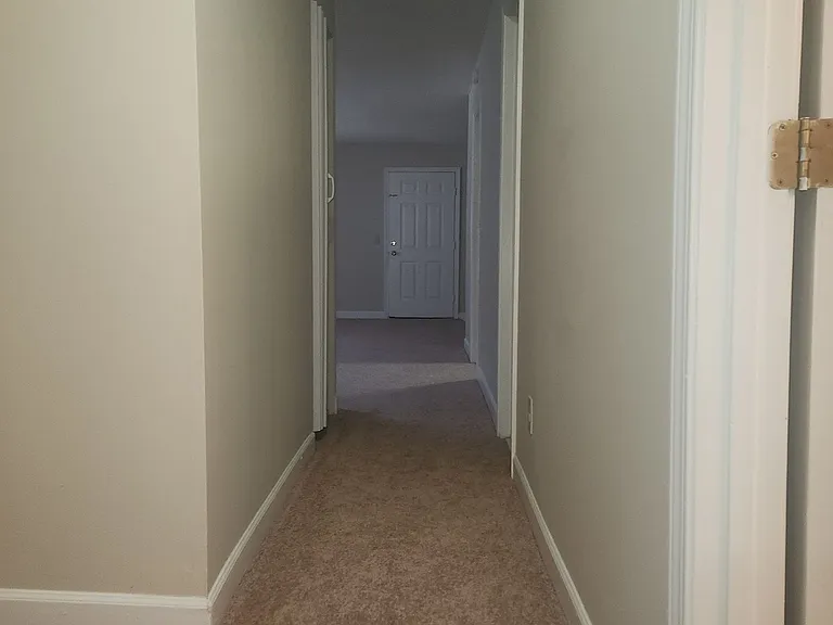 114 Menlo Dr — Photo 9