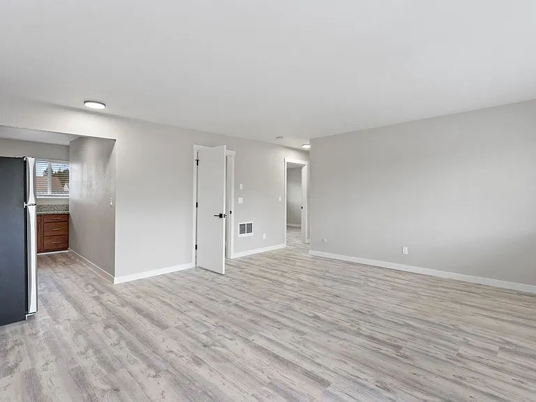 Eastside Village Apartments — Photo 85
