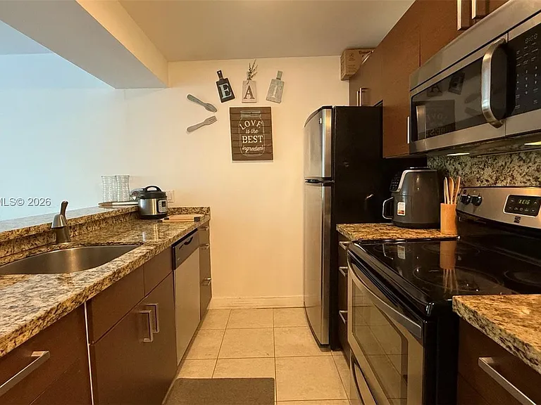 8160 Geneva Ct #315 — Photo 6