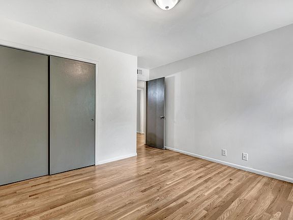 5th image of 2820 Hazelwood Dr APT B3