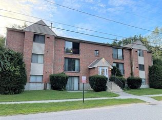 4 Brookside Dr APT 5, Exeter, NH 03833